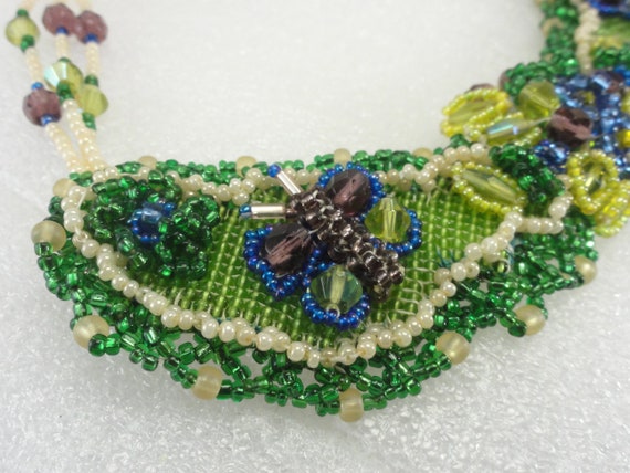 American Indian Bib Necklace Hand Beaded Pearl Bi… - image 8