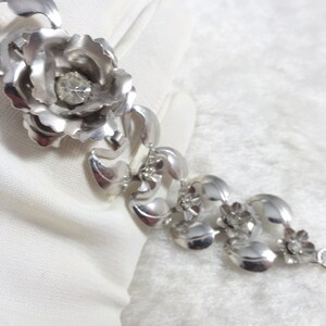 Bugbee & Niles Bracelet Riveted Floral Dimensional