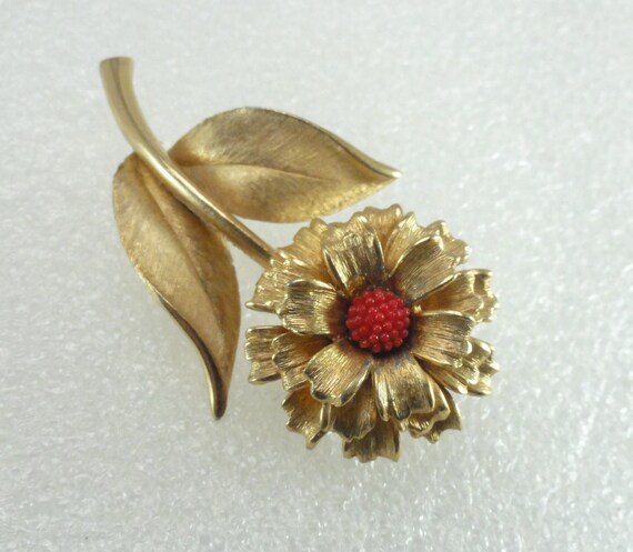 Red Marvella Brooch Tiered Dimensional - image 5