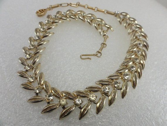 Coro Necklace Leaf Chevrons Glass Stones - image 2