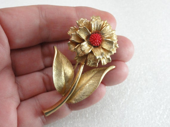 Red Marvella Brooch Tiered Dimensional - image 4