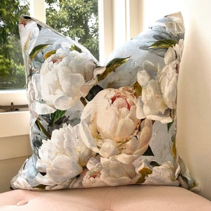 Dekorativer Kissenbezug aus Peonia Linolzink, Designers Guild
