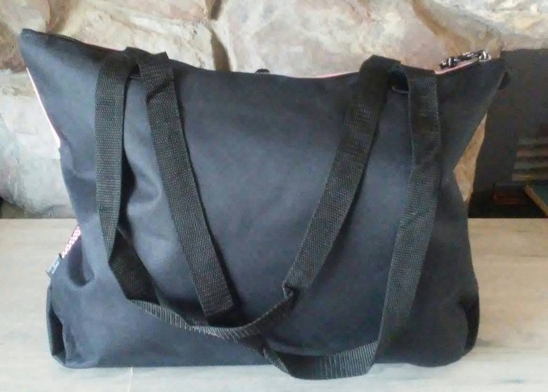 Avon Lady Tote bag purse black pink red lips lightweight #beautyboss Representative pockets large direct sales mascara FREE SHIPPING