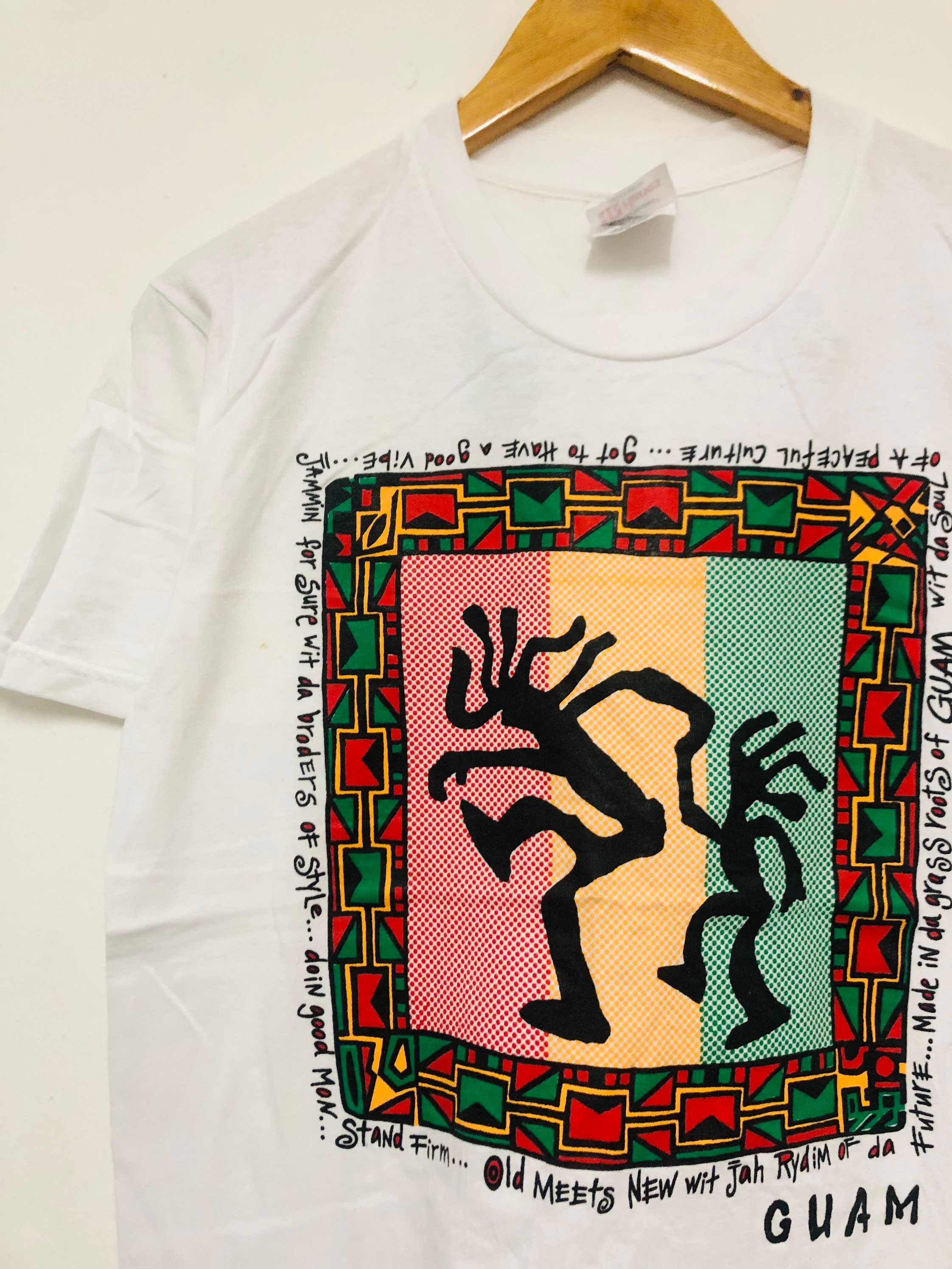 Vintage 90s Guam “ Reggea Vibe T-shirt / Souviner
