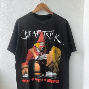 Cheap Trick Tシャツ WOKE UP WITH A MONSTER VINTAGE 90S CHEAP TRICK WOKE UP WITH A MONSTER PRINT T-SHIRT