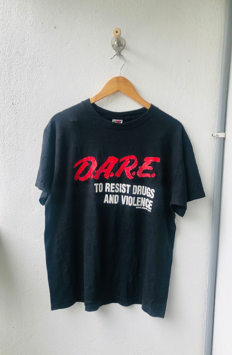 Vintage Original 90\u2019s DARE \u201c Drug Campaign \u201c T-Shirt