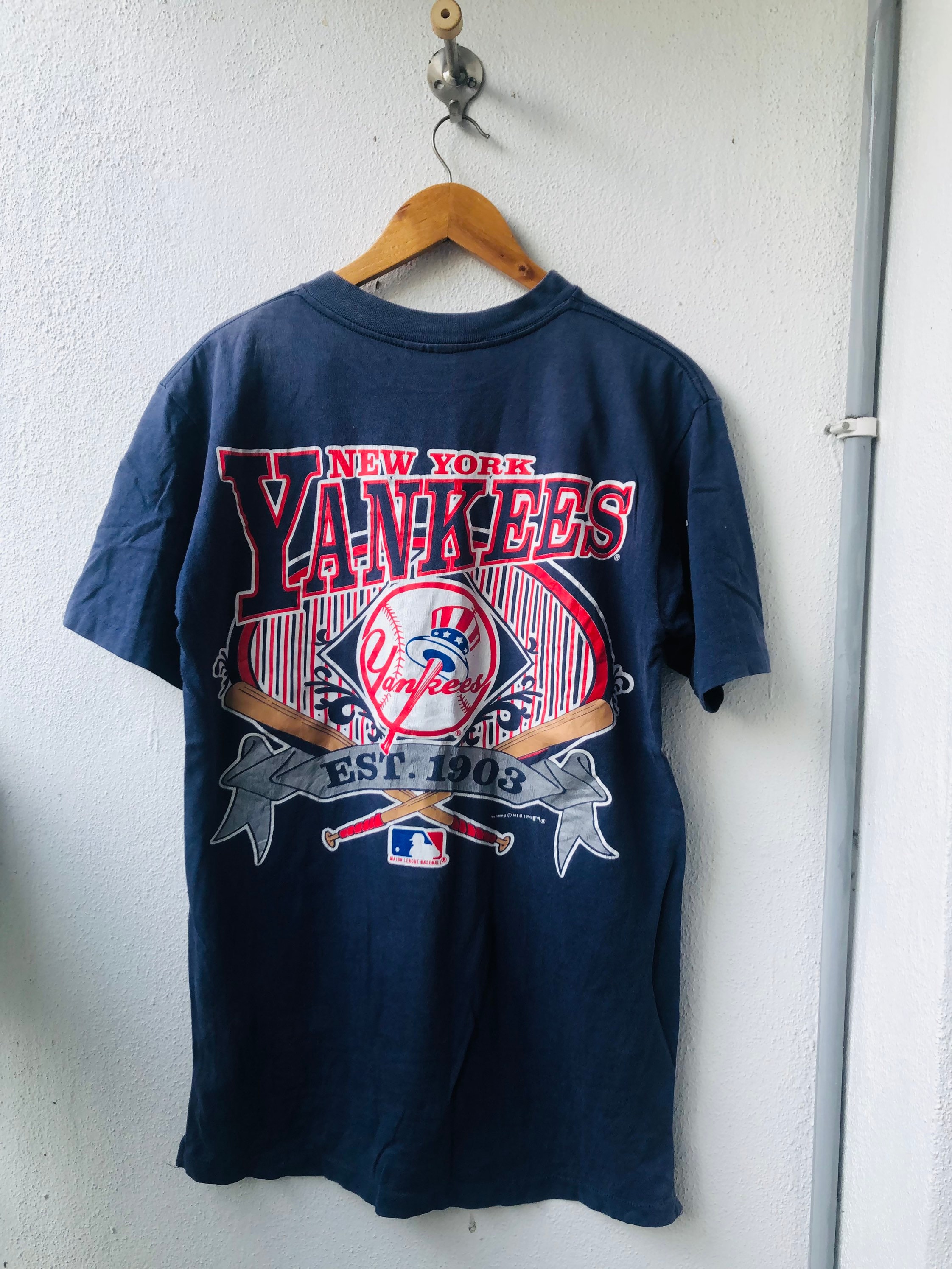 RetroRise1 Vintage New York Yankees Baseball Signal T-Shirt Jersey Large 1992 MLB 90s