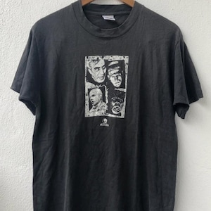 Vintage 90s &quot;Horror Cast Motif&quot;  Skull Skateboarding Clothing Extreamly Rare Great North Country Skateboards T-Shirt / M Size Unisex Tee