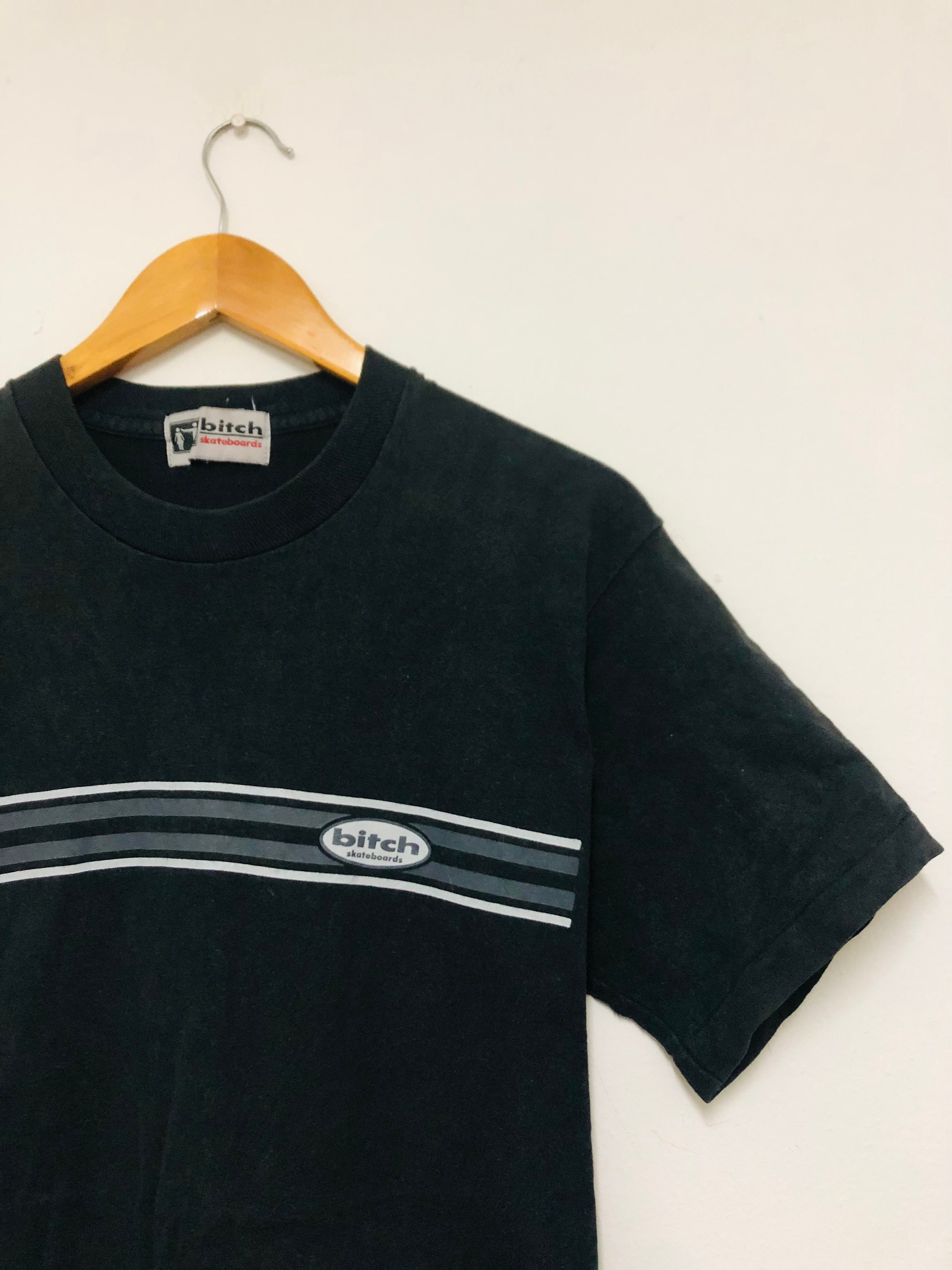Vintage 90s Bitch Skateboards T-shirt / Skate Surf / Skateboarding