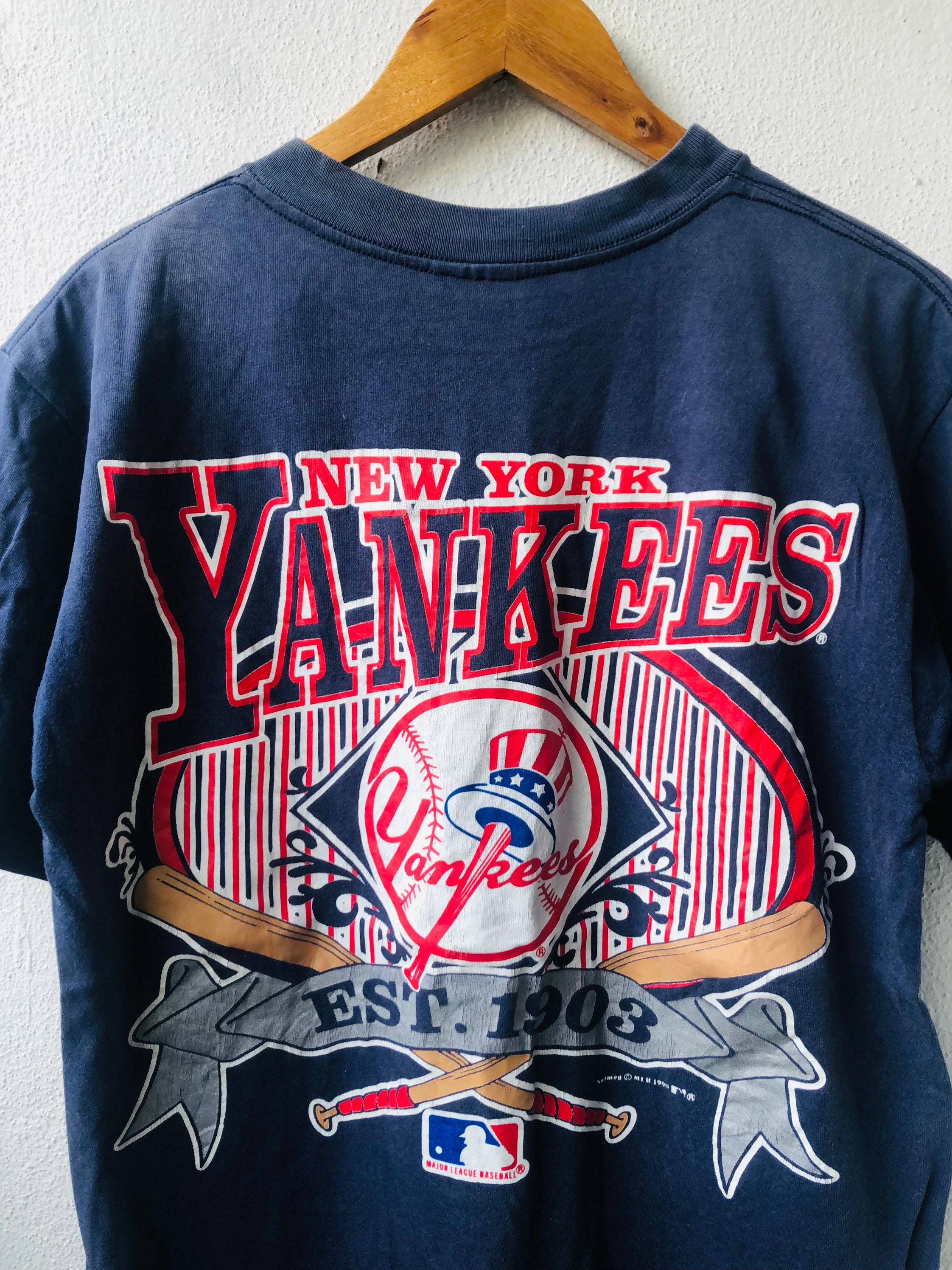 New York Yankees Vintage Graphic T-Shirt (Rare One of A Kind)