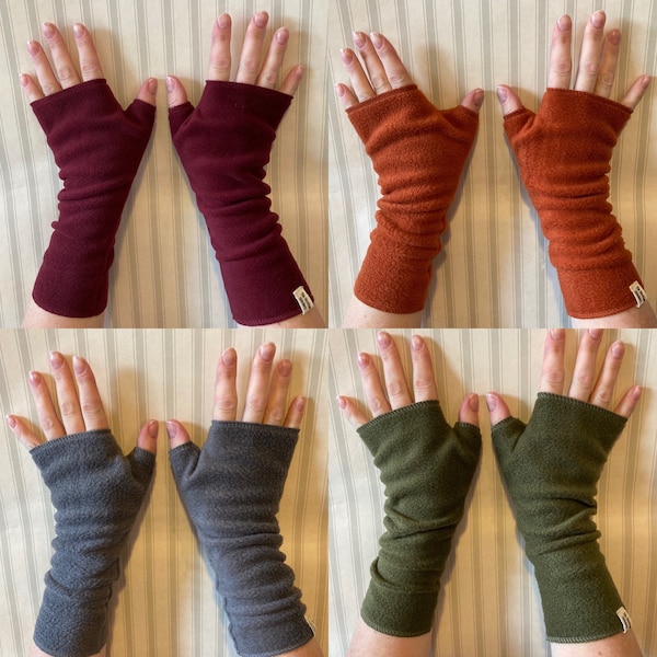 Fingerless gloves / wrist warmers / fleece / plain / ladies / handmade / mittens /