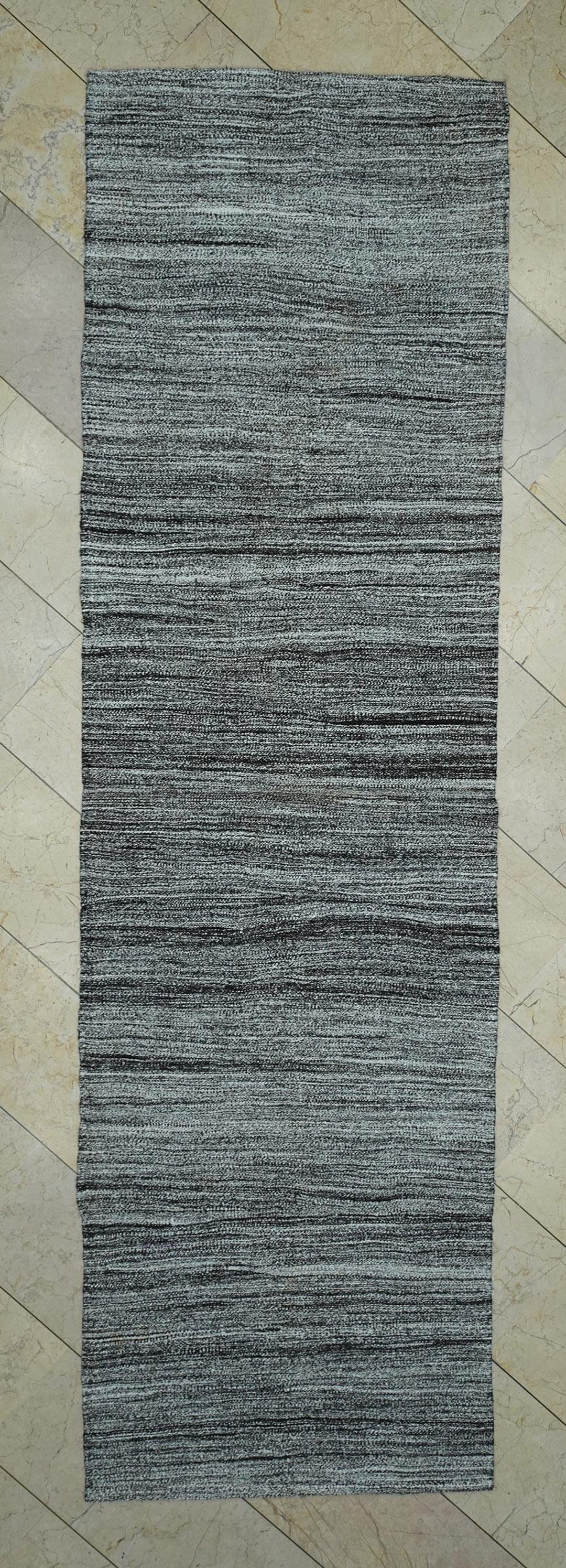 チュニジア 手織りキリム 105×60cm アクセントラグサイズ TK115x65-2