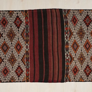 Beautiful Embroidered Village Woven Antique Kilim Soumak Rug,3,4x5,1 Feet 106x157 Cm,Very Rare Unique Kilim Rug,Wall Art Hanging Old Kilim.