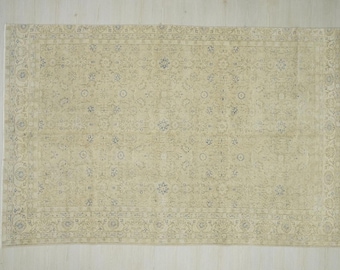 Handmade Beige Oushak Rug: Mid Century Modern Turkish Wool Rugs 6.7x10.3 ft.