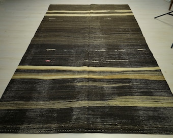 Tapis tissé à plat marron naturel, 6,3 x 10,2 rayures, vieux tapis kilim vintage, tapis tissé en poil de chèvre, tapis kilim marron foncé et gris, grand tapis.