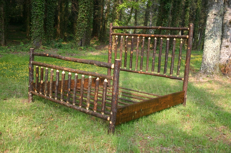 Rustic Hickory Spindle BedSize: KingHickory Furniture Log ...