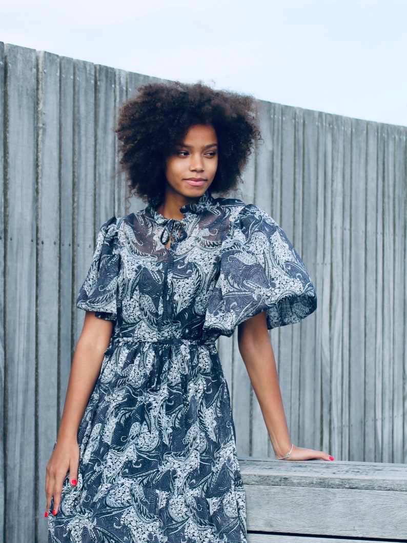 DRESS CHIFFON GRAY /semi couture/made in Denmark/slow image 4