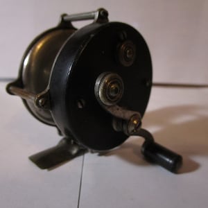 SM172 Very Old Vintage Ocean City free Spool Nickel Silver Fishing Reel A  Beast EX Cond Classic Design FREE SHIPPING 