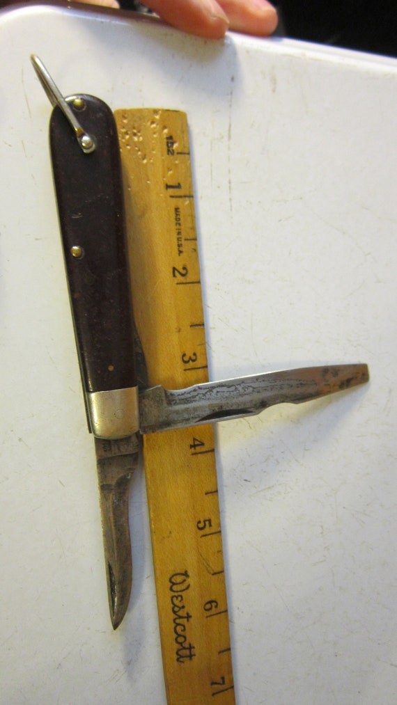 Old camillus knives