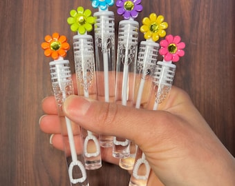 Daisy Bubble Favor, Kids Groovy One Favor Two Groovy Party Favor, Onestock Party Supplies Flower Child Daisies Party Favors Goodie