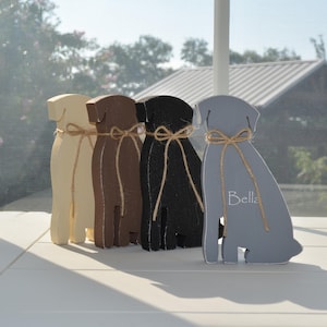 Labrador rústico personalizado de 13,25 cm de alto con nombre. Regalo para amantes de los perros. Labrador negro, chocolate, amarillo. Regalo para el Día del Padre. Figura para la pérdida de una mascota.