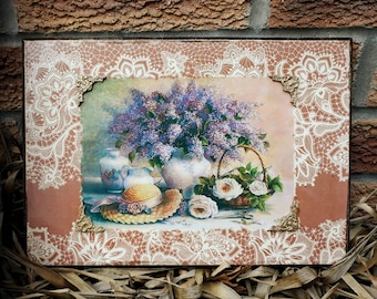 Targa da parete floreale shabby chic: cappello di paglia e lillà