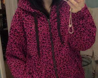 Pink & Black Leopard Print Zip-Up Emo Hoodie – Y2K Scene Kid, Full Zip, Alt Grunge Goth Punk, Unisex Oversized Skater Aesthetic