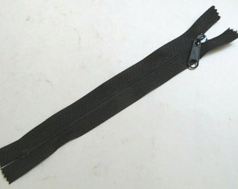 30 cms Nylon Closed End #3 Zips