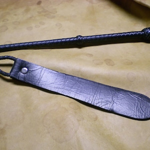Leather Quirt: Double Tail with Metal Rings (27.5&quot;) Quirt, Flogger, Whip, Cosplay, Handcrafted