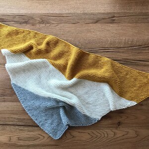 P A T T E R N: Verzasca Shawl Pattern English