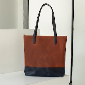 Two-Tone Leather Tote Bag: Handmade Women&#39;s Shoulder Bag