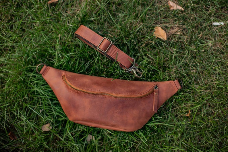 Fanny pack by OKRA Leather belt bag Waist bag Hip bag Festival bag Brown fanny pack Travel pouch Leather bag men Fanny pack men image 3