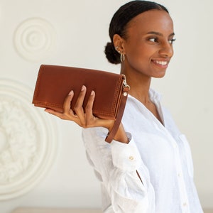 Leather WRISTLET WALLET purse for women, womens wallet card, iPhone holder, bifold wallet, slim leather wallet, wristlet wallet for man image 5