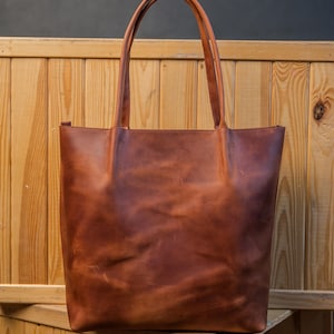 Sac fourre-tout en cuir cognac, fourre-tout en cuir, sac à main en cuir, sac pour ordinateur portable pour femme, sac à bandoulière marron, fourre-tout en cuir vintage, sac avec insert pour ordinateur portable