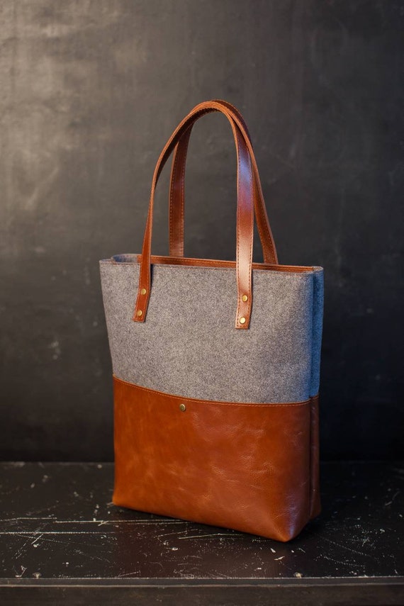Vilten tas Vilten tas Vilten handtas dames Vilten tas Vilten schoudertas Wolvilt tas Vilten draagtas Handgemaakte vilten tas Vilten draagtas Etsy Nederland