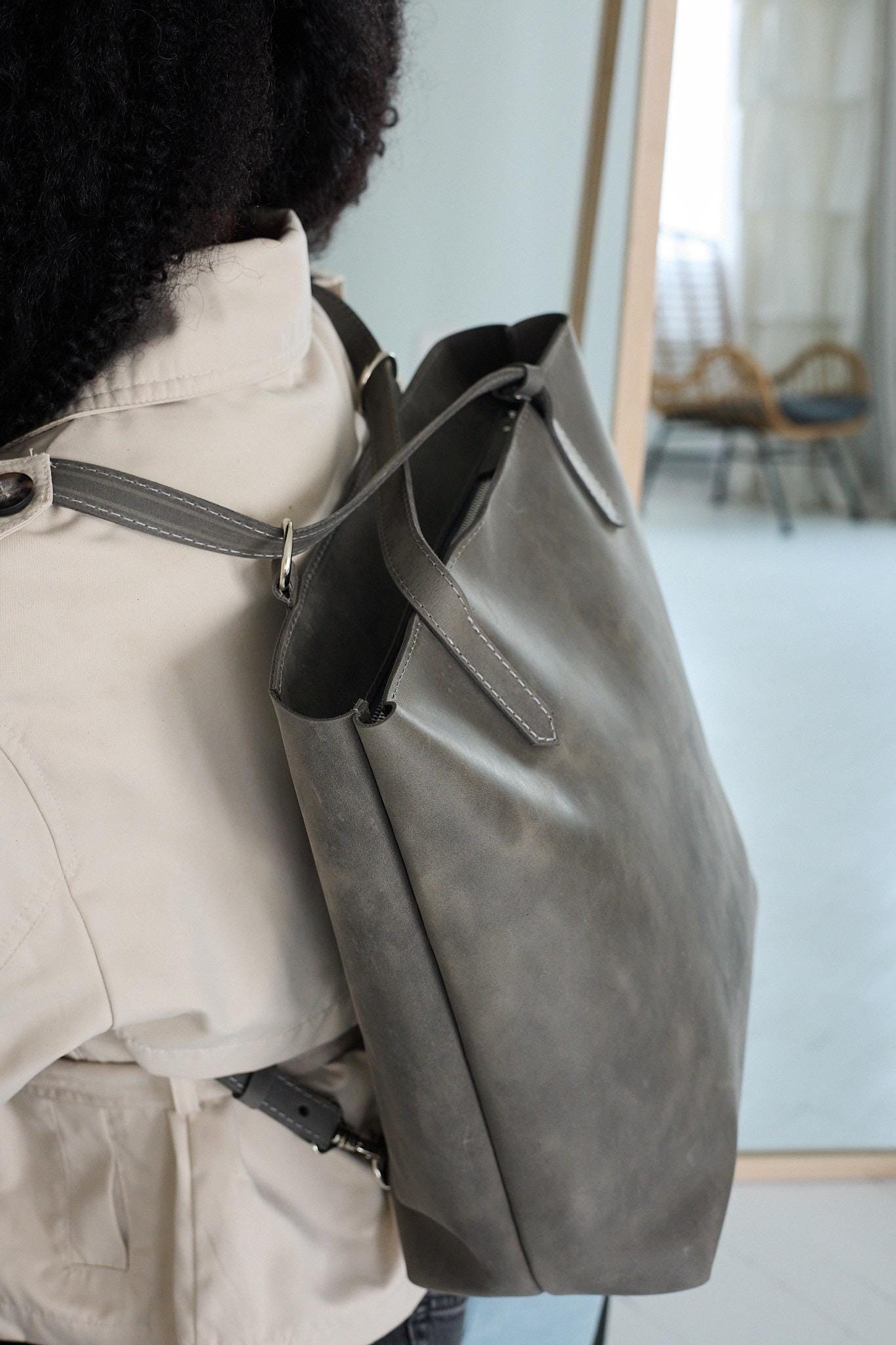 1006 Leather Shoulder Purse Convertible Backpack - Gray Convertible backpack and shoulder – HANDBAG REPUBLIC main image 2