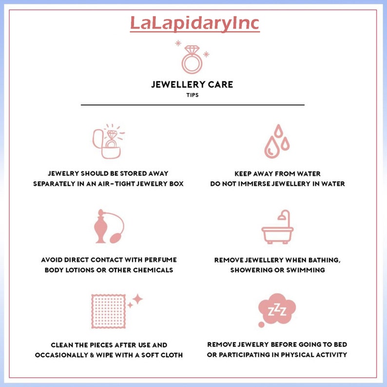 Op de afbeelding: Een roze en witte infographic met de titel "Sieradenverzorgingstips" en vijf tips voor het verzorgen van sieraden. De tips omvatten het opbergen van sieraden in een luchtdichte doos, sieraden uit de buurt van water houden, direct contact met parfum vermijden, sieraden afdoen tijdens het baden en sieraden afdoen voor het slapengaan.