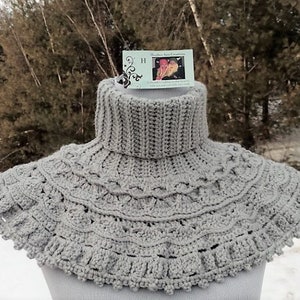 Frozen Beauty Crochet Neck Warmer: elegant and stylish crochet cowl scarf neckwarmer ribbed turtleneck dickie all the colors