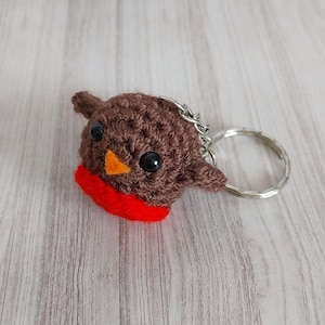 Llavero de petirrojo de ganchillo, llavero de peluche amigurumi, juguete antiestrés de petirrojo, accesorio portátil para jardín