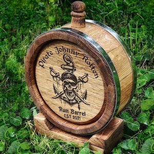 Father&#39;s Day Gift, Personalized rum barrel, 1L Personalized Oak Barrel, Whiskey Barrel, Pirate engraved barrel, Gift for Grandparent