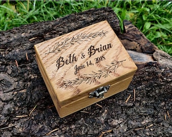 Personalized Ring Box / Rustic Ring Box / Proposal ring box / Engagement box / Ring Holder / Wooden Ring Box / Simple Ring Box