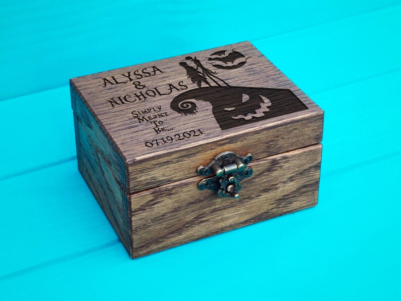 nightmare before christmas engagement ring box