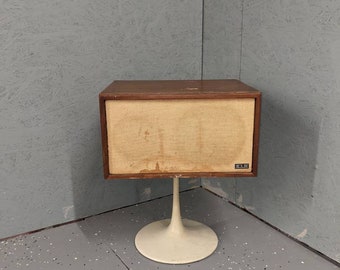 tulip speaker stands