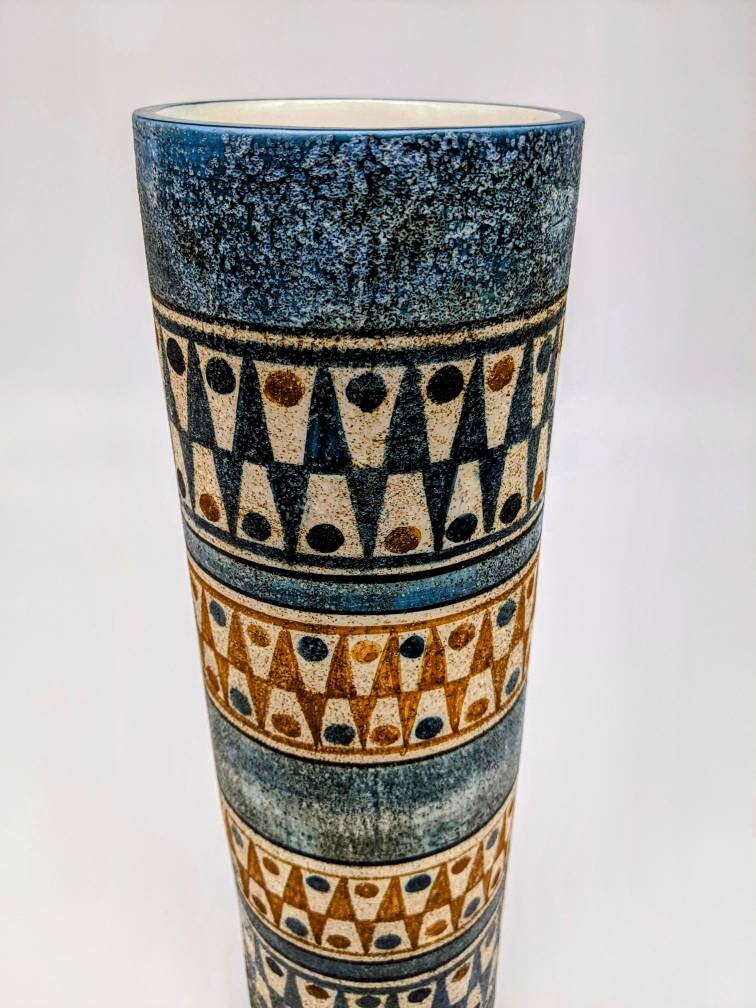 Troika Cornwall England Vase Marilyn Pascoe Etsy