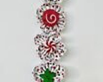 Handmade w/ LOVE Fabric Christmas Red White Green Flowers wreath door hanger