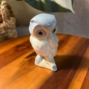 M Requena Porcelain - Etsy
