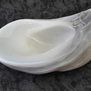 Vintage Rare Oyster Shell Porcelain Pipe Rest Y553 by Royal Copenhagen Denmark