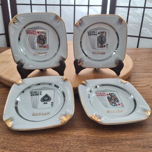 Vintage ‘’Nassau’’ Travel Souvenir Set of Playing Cards Ceramic Ashtrays in Box