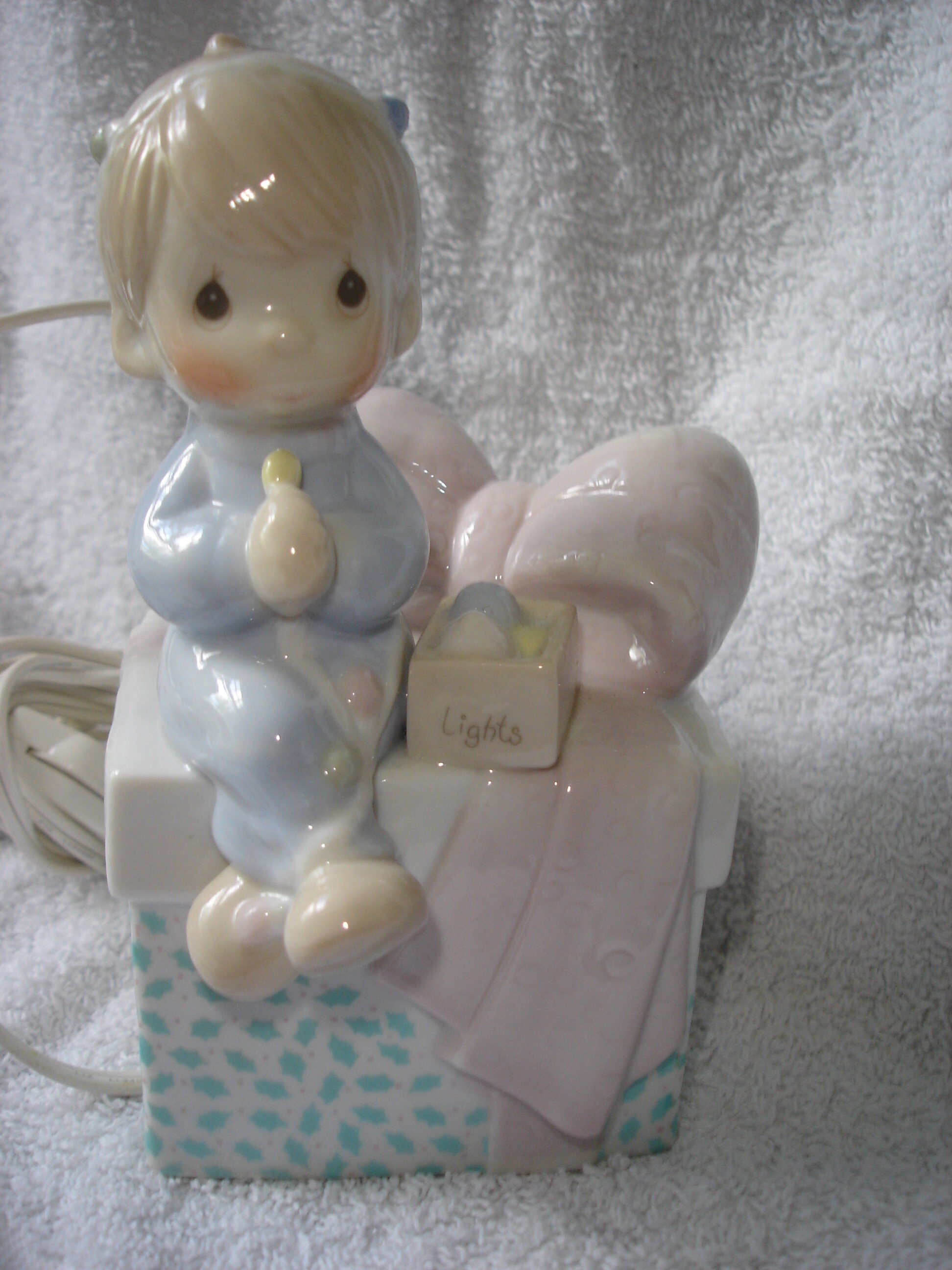 Vintage Made in China Precious Moments “boy Sitting on Christmas
