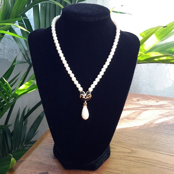 Vintage Signed “Vendome” Single Strand Pearls Black Enamel Pendant Necklace with Teardrop Pearl